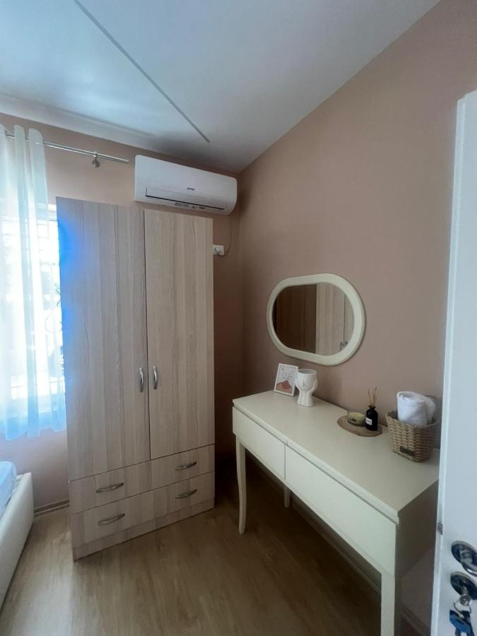 Miqt Guest House Shkodër Esterno foto