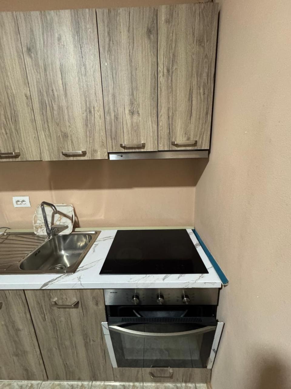 Miqt Guest House Shkodër Esterno foto